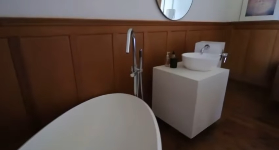 8 Bedroom Property for Sale in Hopefield Western Cape
